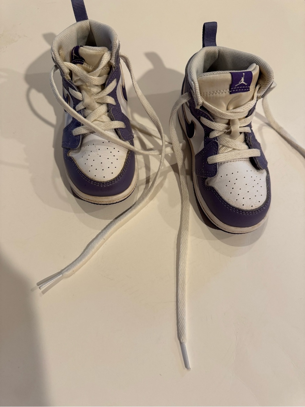 Jordan Kids High-Top Sneakers in Purple and White - Size 8c